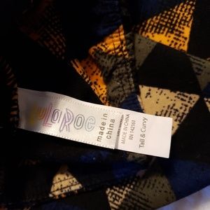 LuLaRoe Pants - Lularoe TC Leggings Triangle Pattern LuLaRoe Pants - Lularoe TC Leggings Triangle Pattern